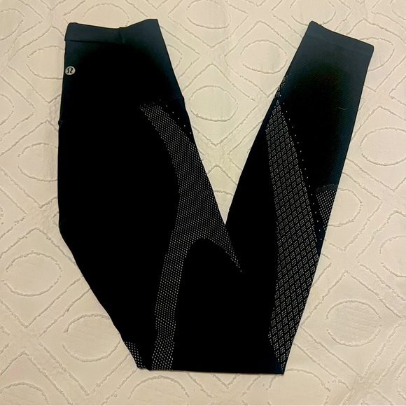 Lululemon | Mapped Out High Rise Tight 28” Sz 4 - Picture 1 of 7